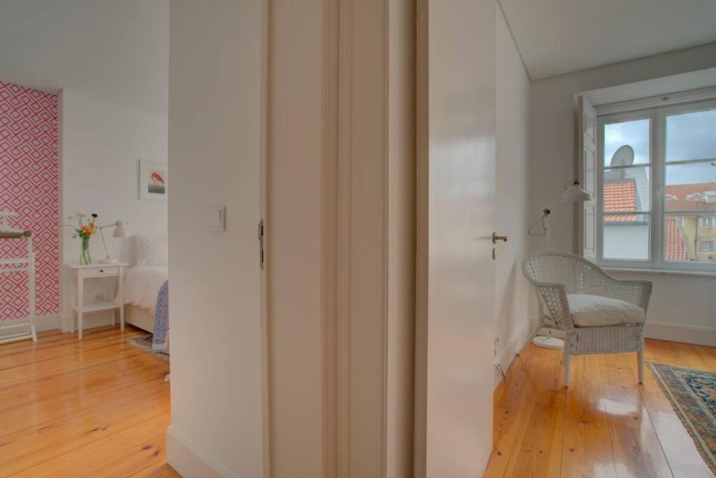 Tracey & Neill'S Place In Principe Real Lisbon Exterior photo